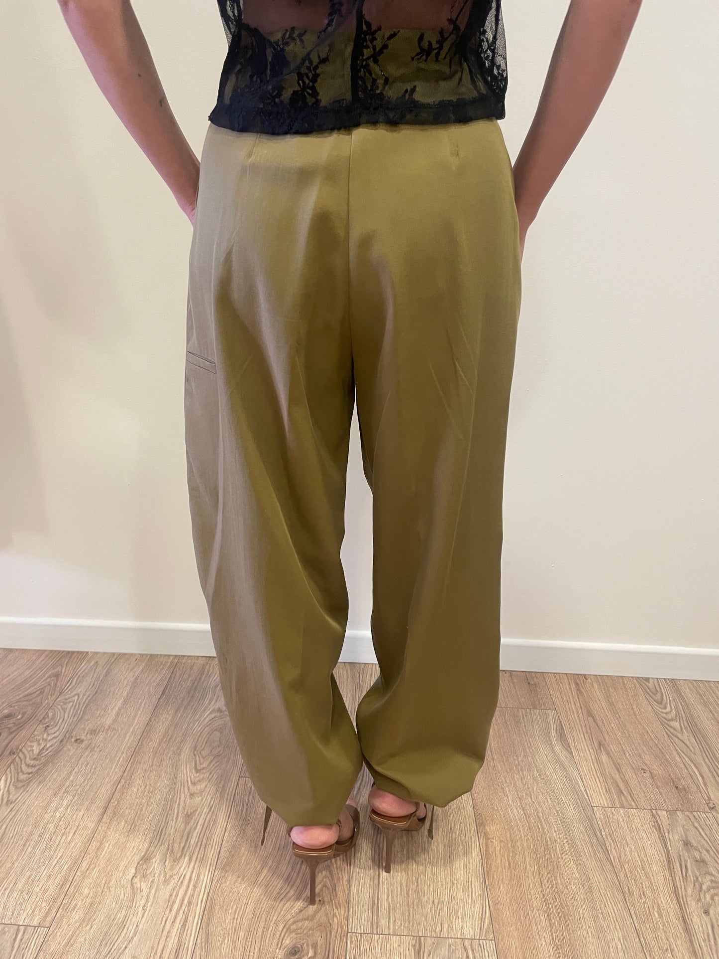 KAOS - Pantalone verde olio con dettaglio doppia coulisse