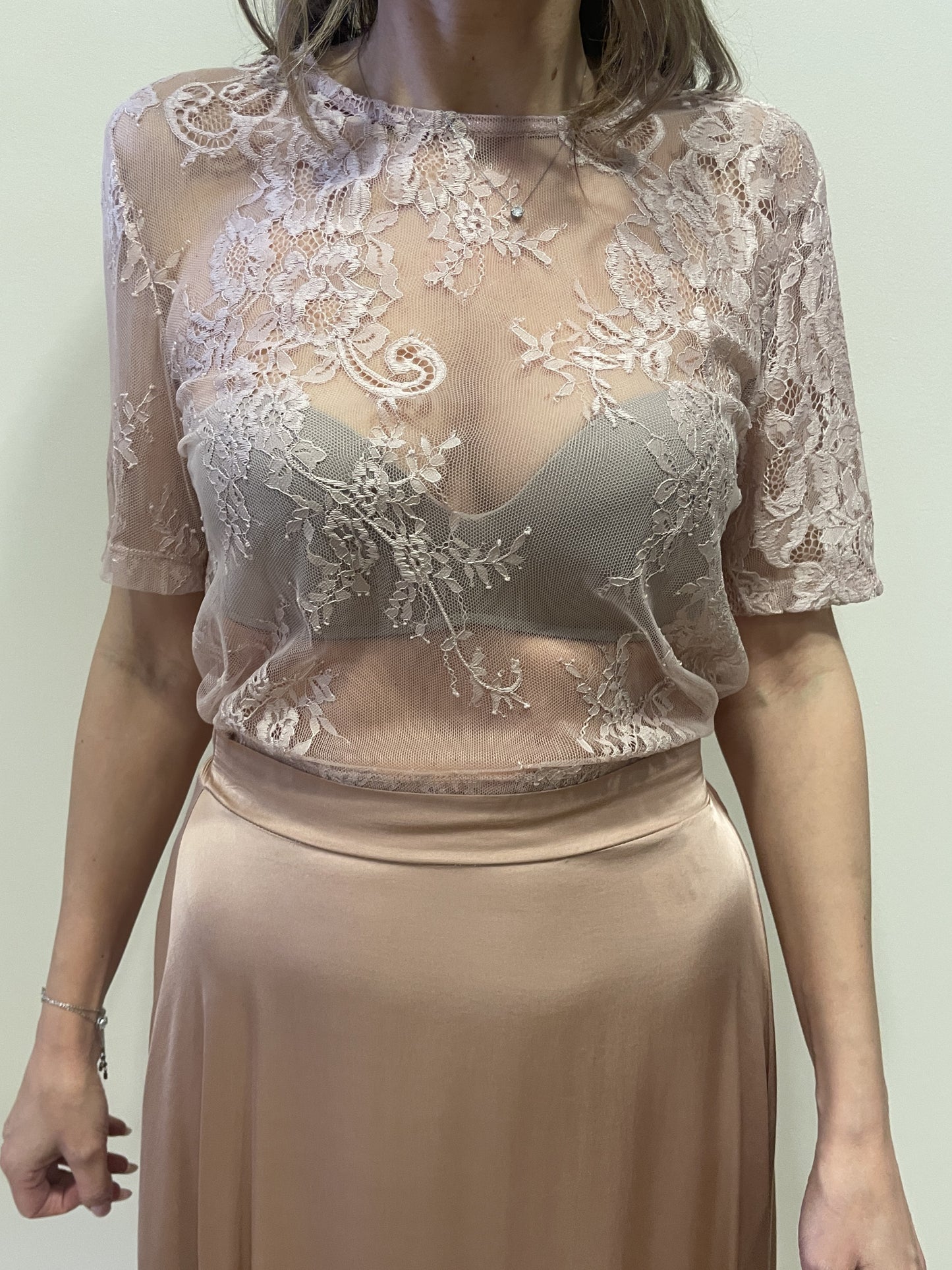 VICOLO - Maglia a mezze maniche rosa con pizzo