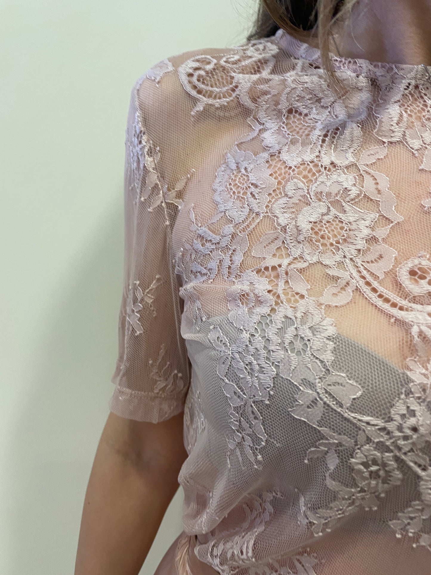 VICOLO - Maglia a mezze maniche rosa con pizzo