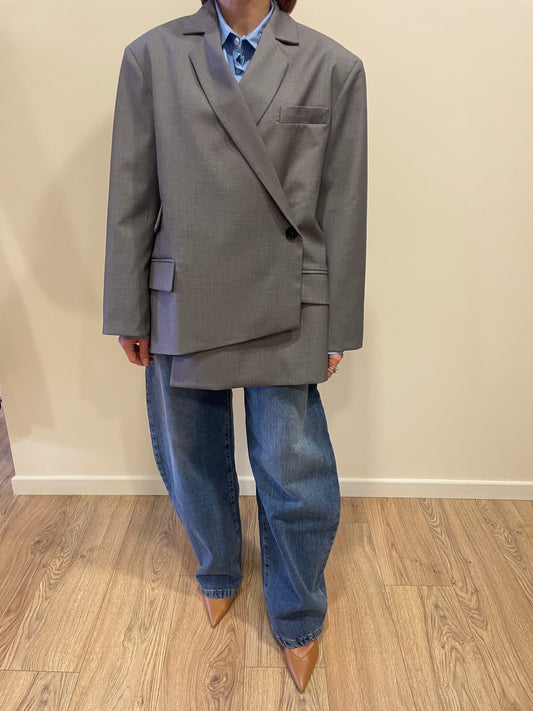 VICOLO - Giacca grigia over con bottone asimmetrico e spacchi laterali