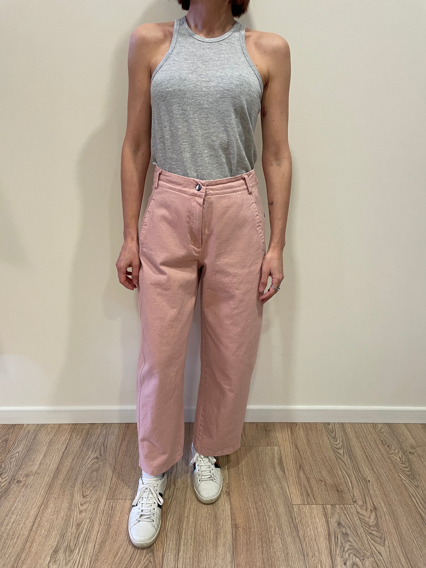 SAIPH - Pantalone barrel fit rosa con bottone