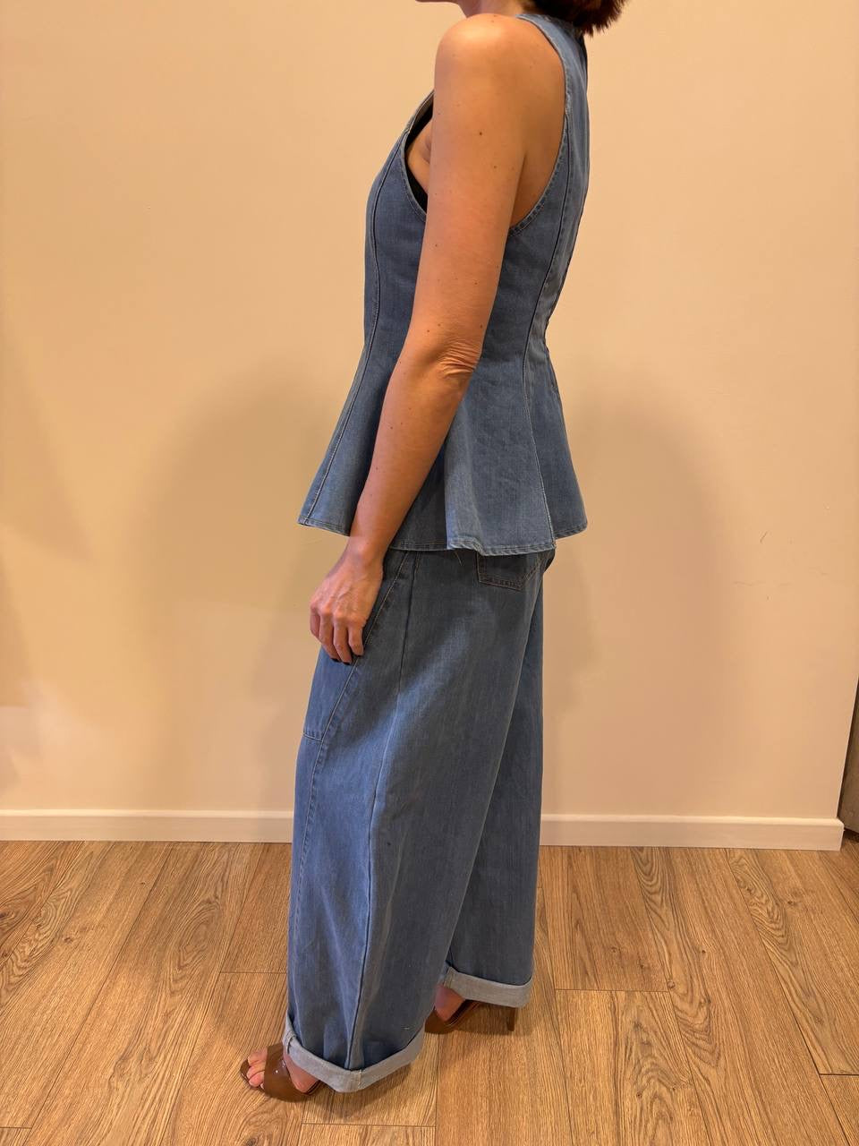 KONTATTO - Gilet in denim con dettaglio pinces chiuse