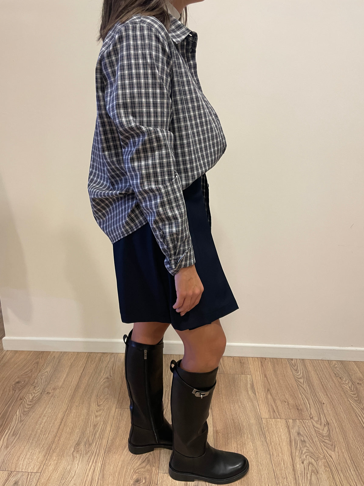 SUSY MIX - Camicia in cotone a quadri color grigio e bianco