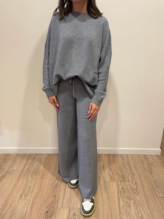 HAVEONE - Completo in misto viscosa con maglia a girocollo e pantalone con elastico e laccetto regolabile in vita color grigio