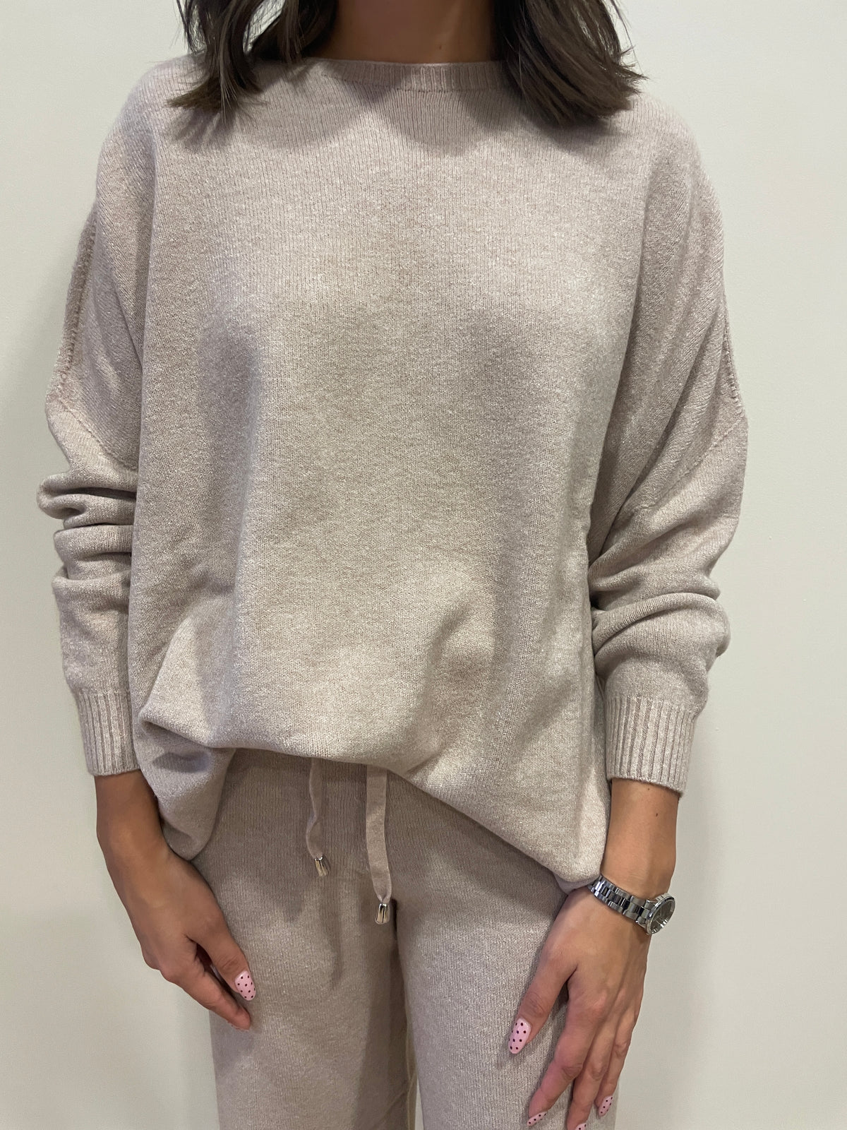 HAVEONE - Completo in misto viscosa con maglia a girocollo e pantalone con elastico e laccetto regolabile in vita color beige