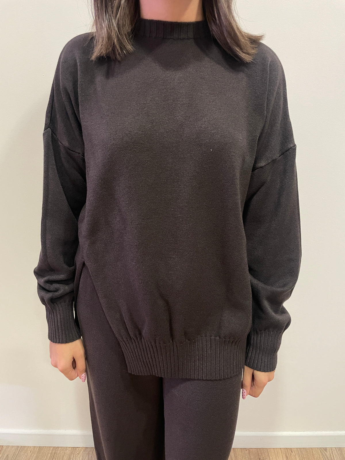 SUSY MIX - Maglia a girocollo con spacco laterale color moro