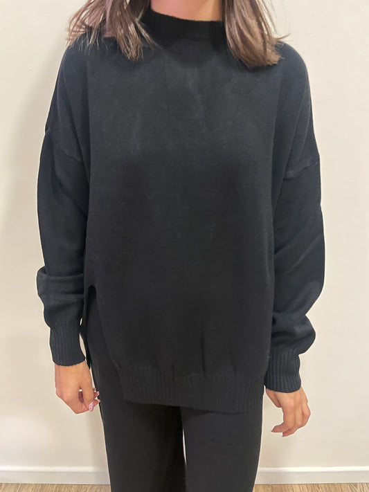 SUSY MIX - Maglia a girocollo con spacco laterale color nero