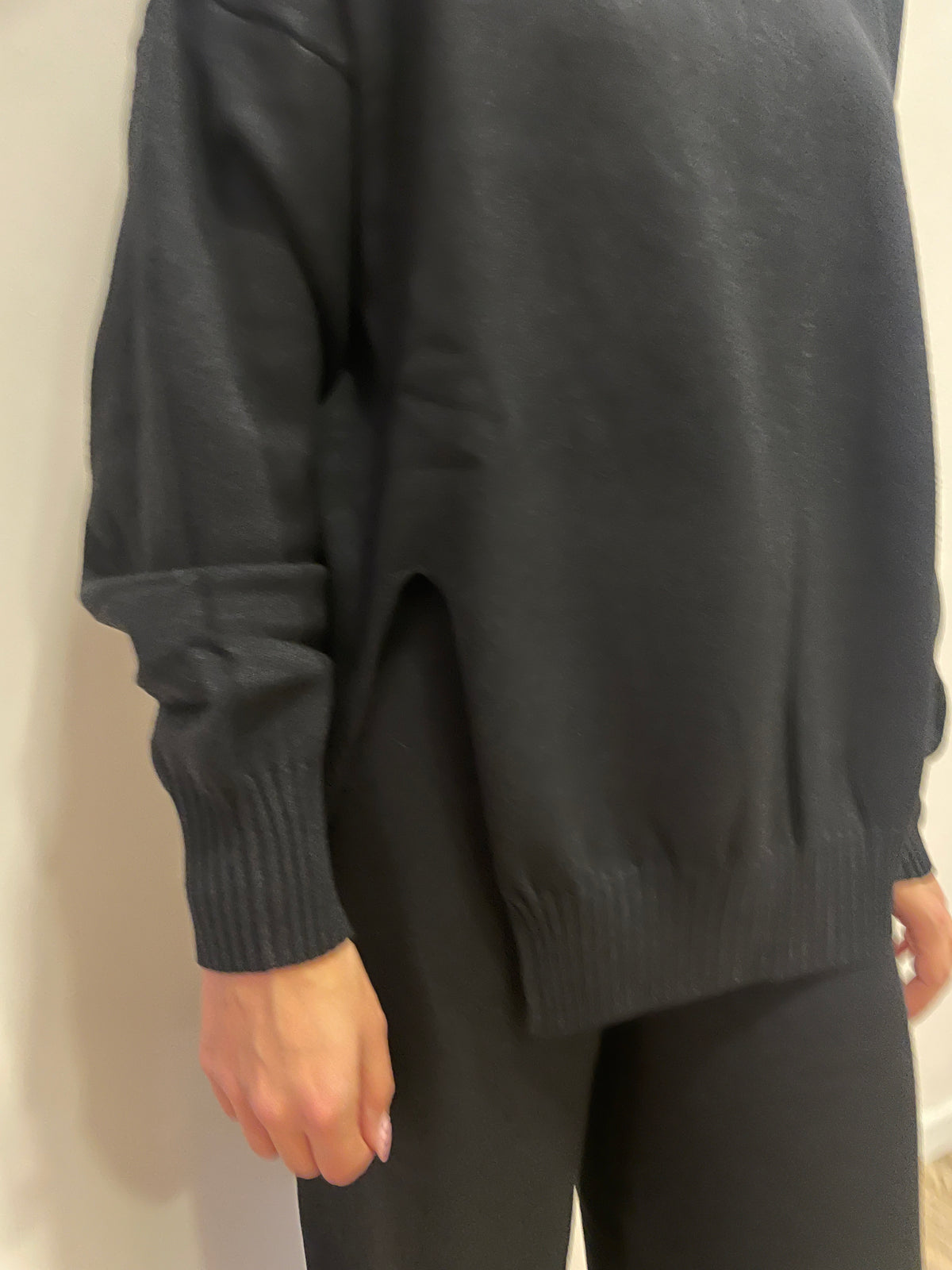 SUSY MIX - Pantalone in maglia a palazzo con elastico color nero