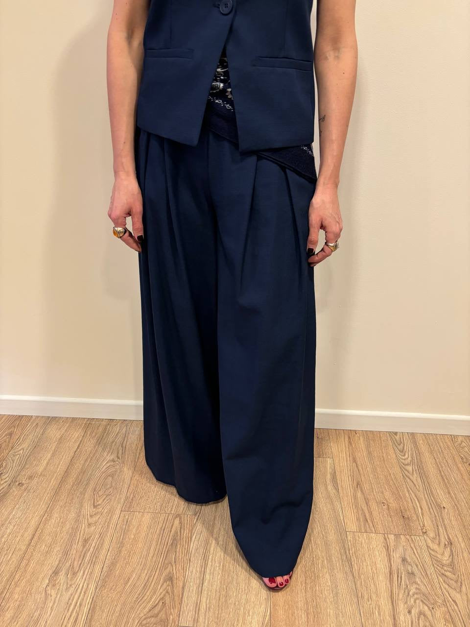 KAOS - Pantalone a palazzo blu con pinces ed elastico