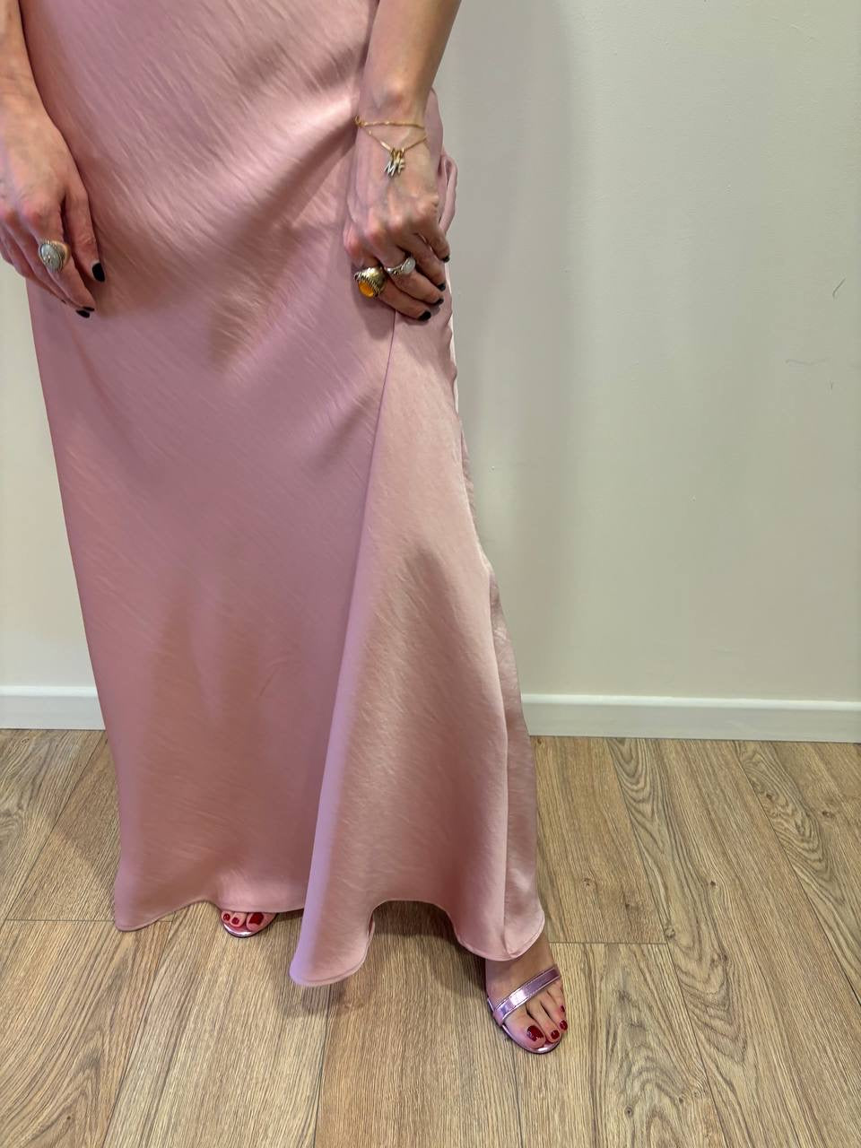 VICOLO - Abito effetto raso lungo rosa con pinces chiuse