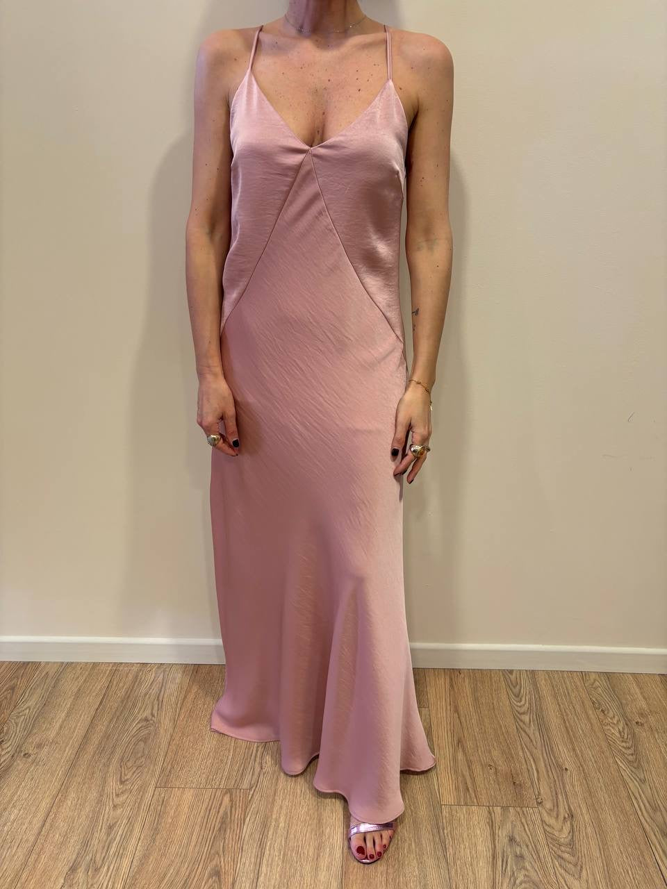 VICOLO - Abito effetto raso lungo rosa con pinces chiuse