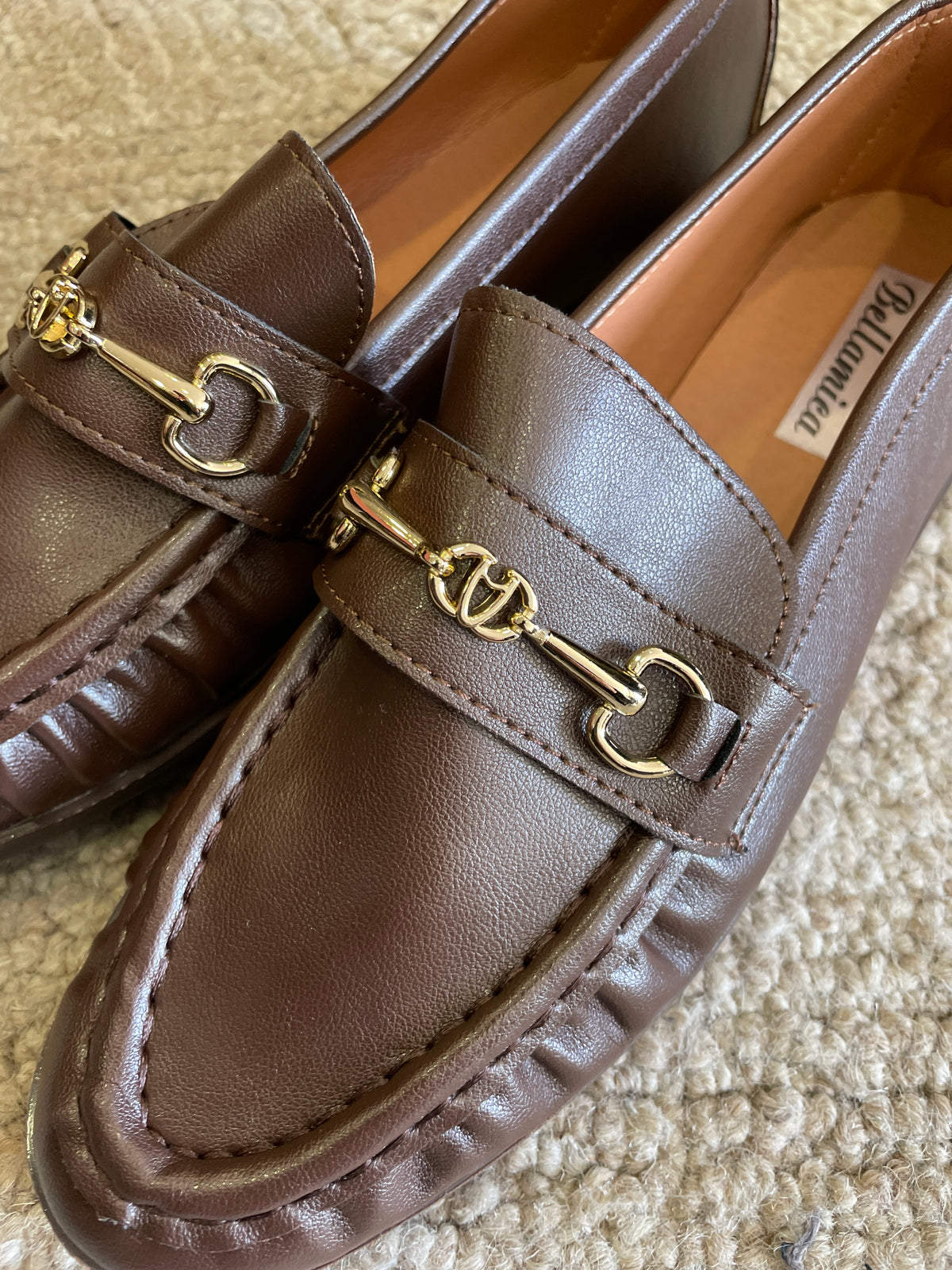 Mocassino in ecopelle marrone con fibbia
