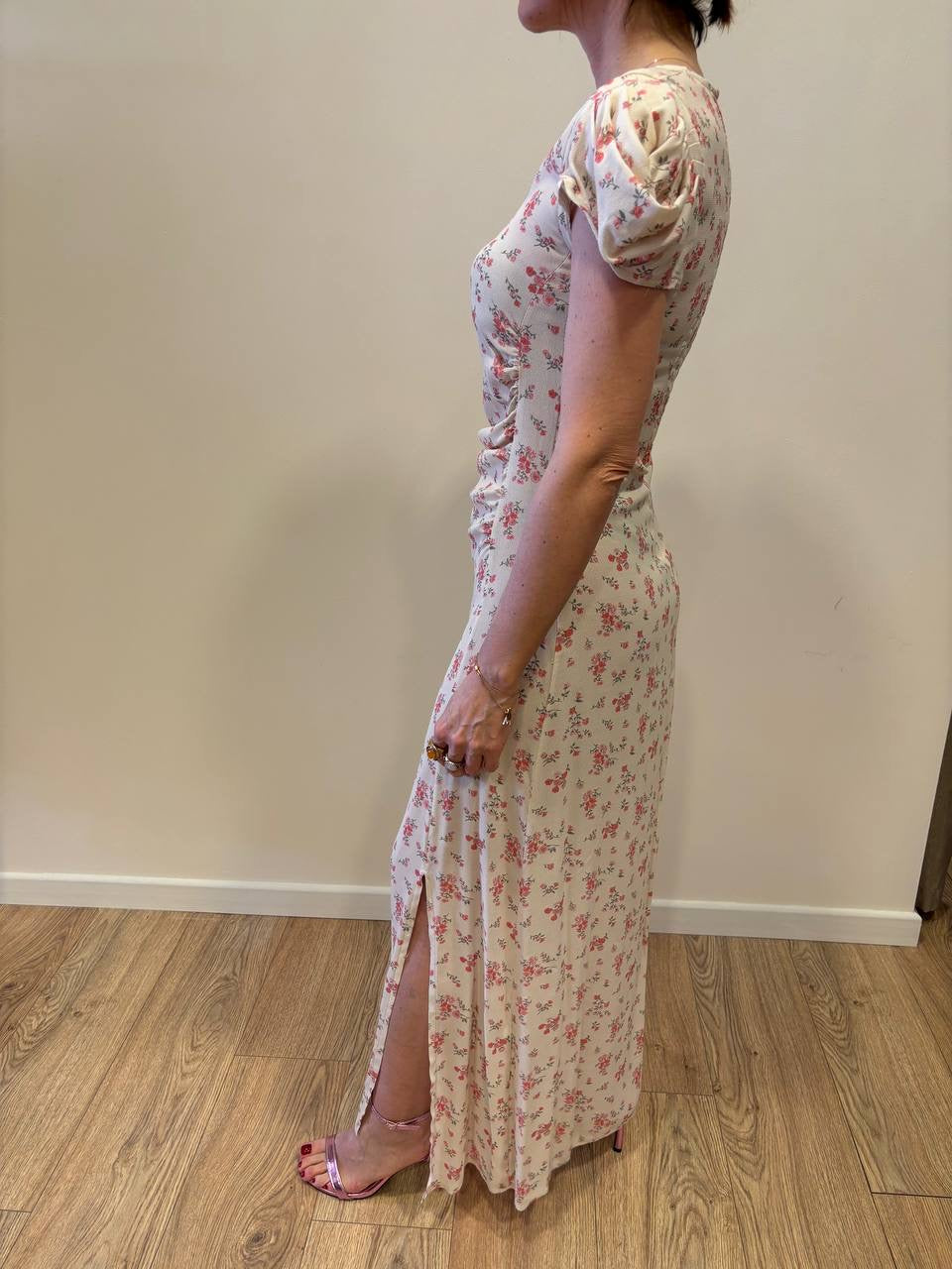 KONTATTO - Abito lungo a fiori ecrù con mezze maniche a sbuffo e arricciature