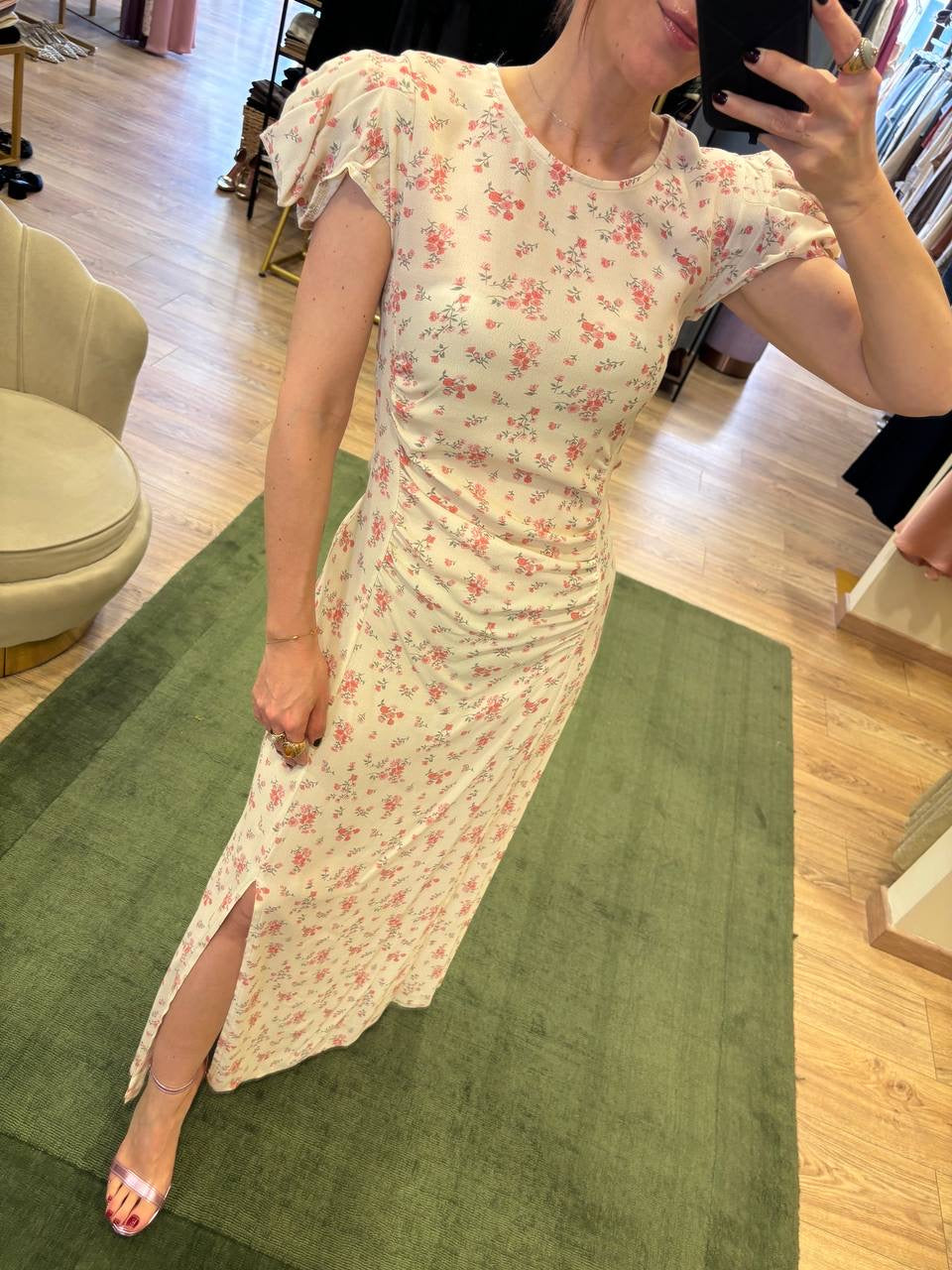 KONTATTO - Abito lungo a fiori ecrù con mezze maniche a sbuffo e arricciature