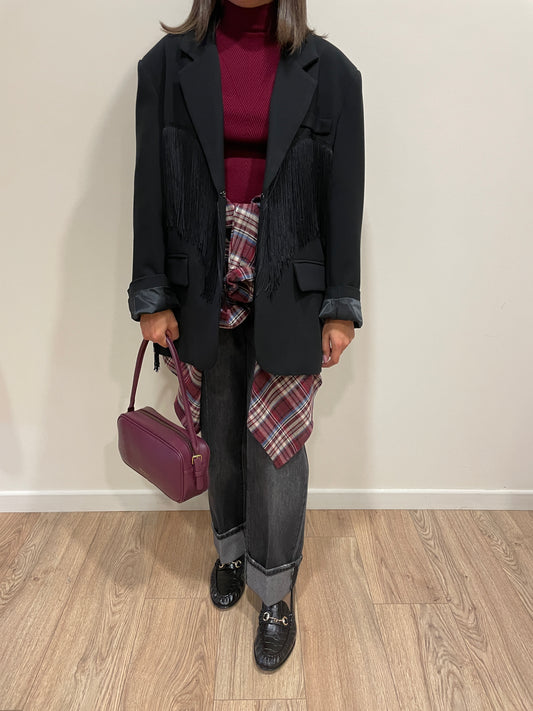 LUMINA - Blazer over nero con dettaglio frange