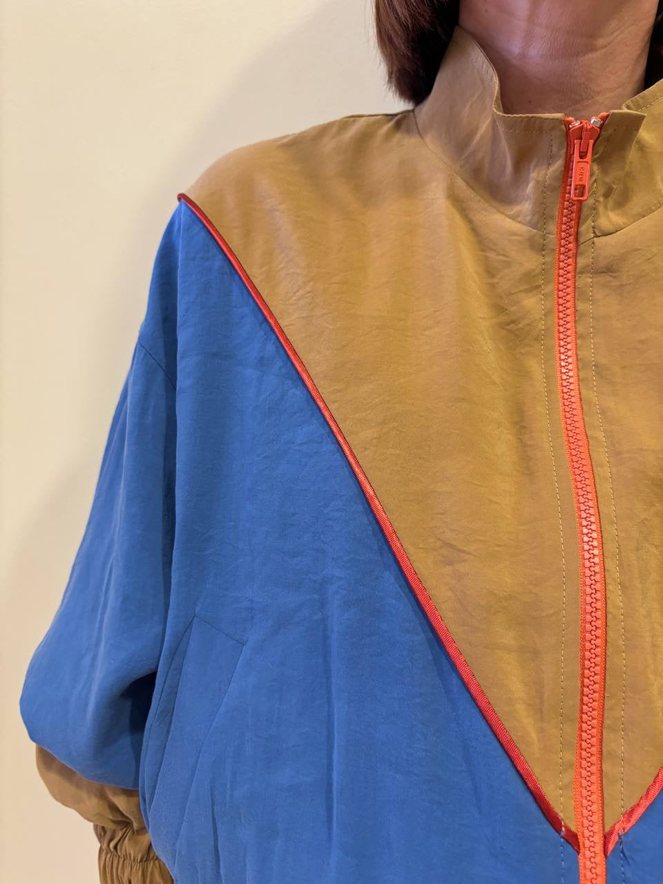 HAVEONE - Bomber in tessuto tecnico senape e azzurro con chiusura con zip