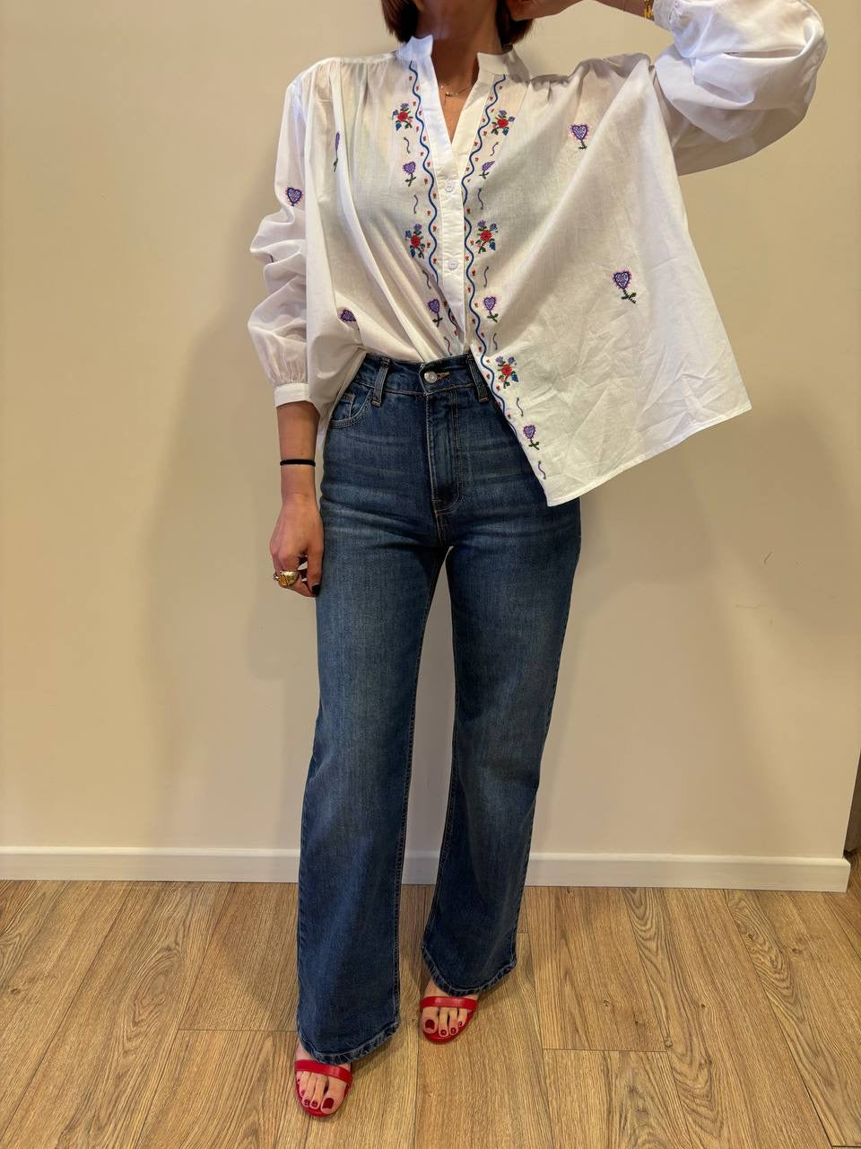 KONTATTO - Camicia in cotone con dettaglio ricami