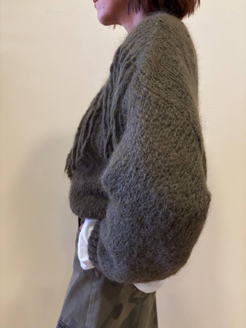 MEME ROAD - Maglioncino verde militare in misto mohair con dettaglio frange