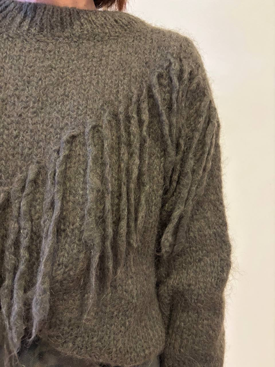 MEME ROAD - Maglioncino verde militare in misto mohair con dettaglio frange