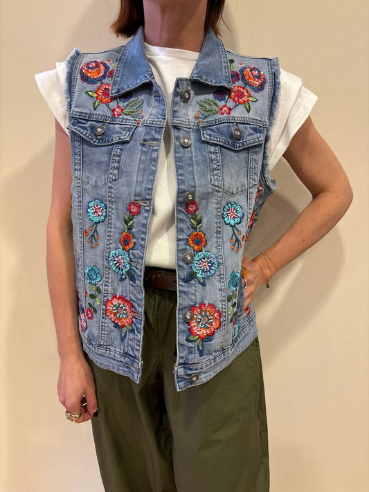 SOUVENIR - Gilet in denim con dettaglio applicazioni e tasche frontali