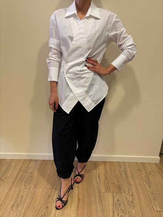 SOUVENIR - Camicia bianca in cotone con chiusura simmetrica