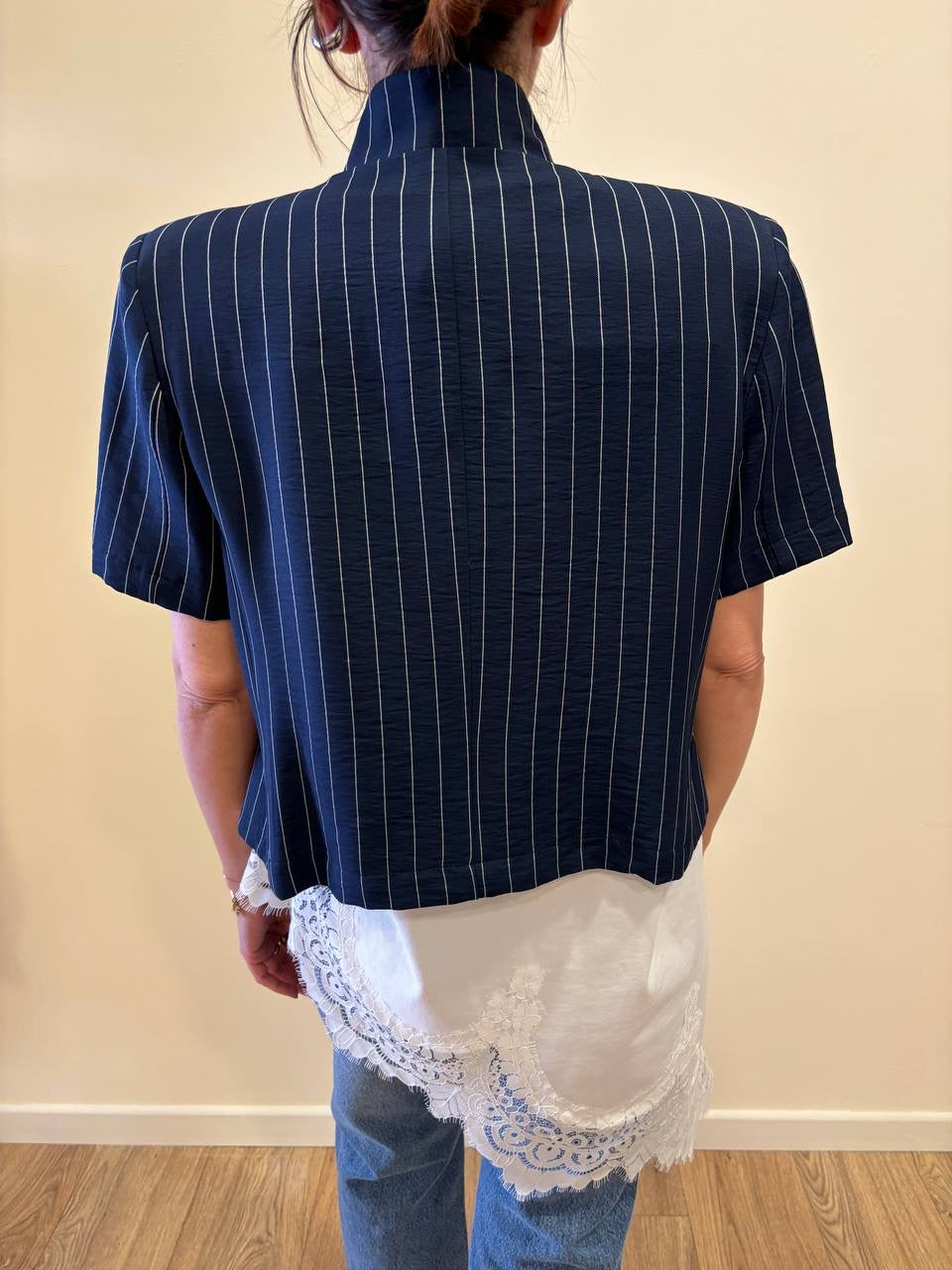 HAVEONE - Giacca blu gessata a mezza manica con bottoni trasversali
