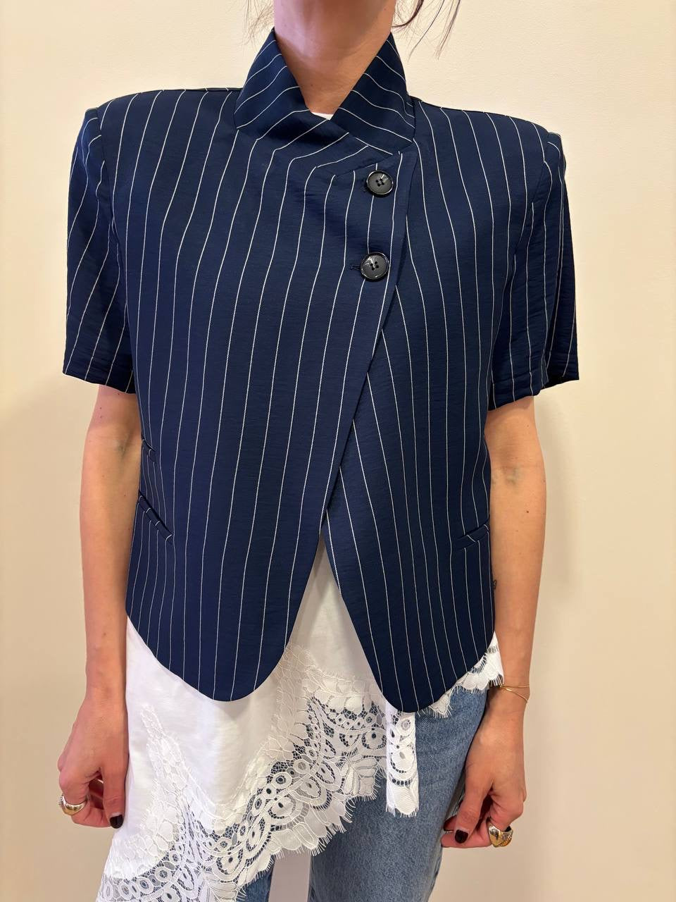 HAVEONE - Giacca blu gessata a mezza manica con bottoni trasversali