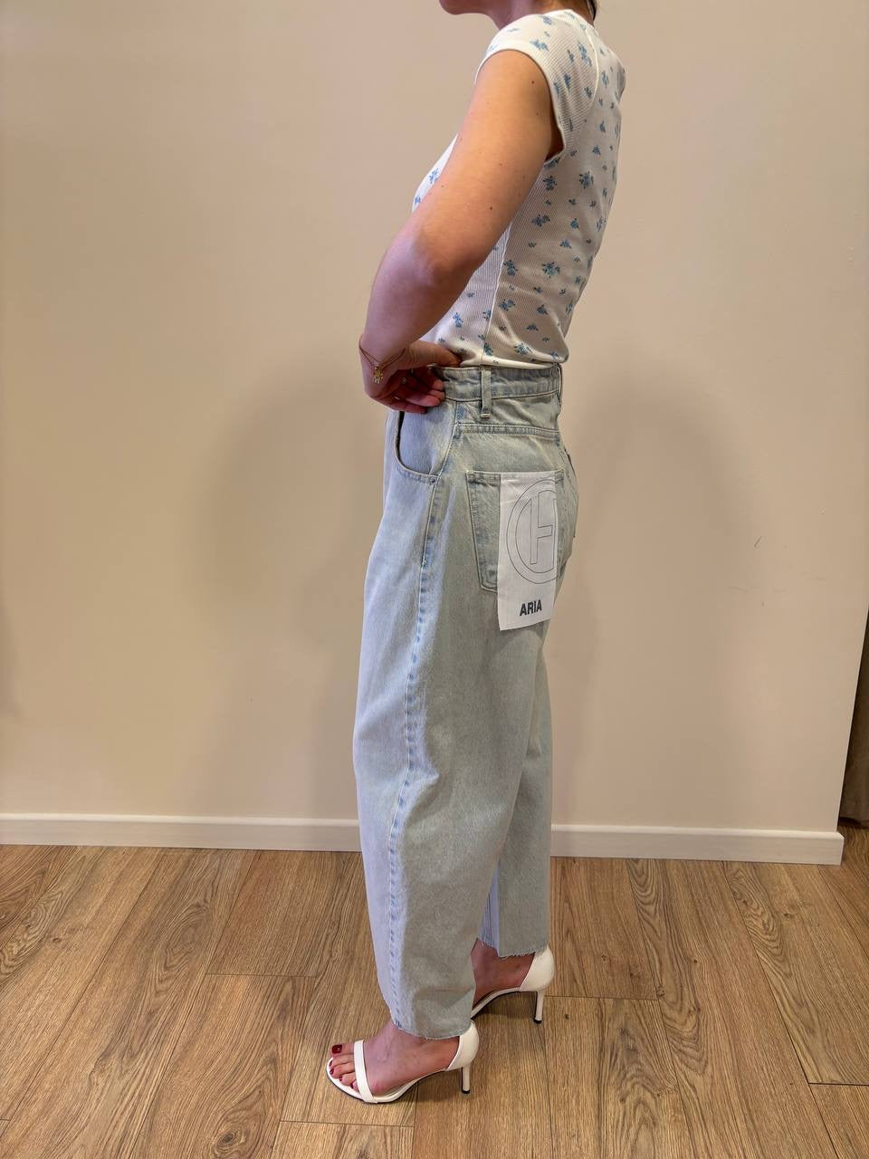 HAVEONE - Jeans Aria in denim chiaro barrel fit a vita media