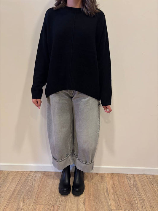 KAOS - Maglioncino a girocollo in lana a scatola con impuntura centrale color nero - più varianti
