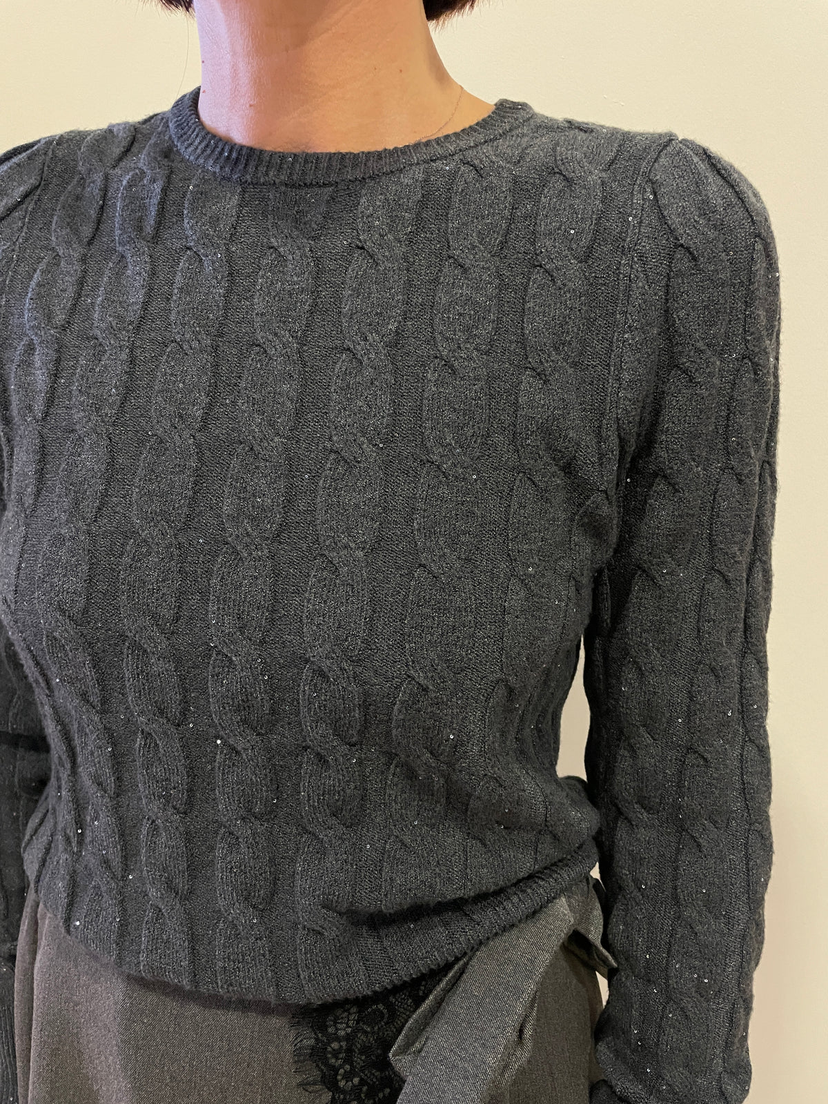 KAOS - Maglioncino a trecce grigio antracite con micro lucette