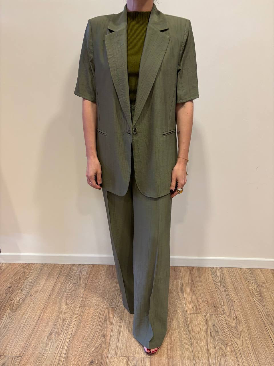 HAVEONE - Giacca a mezza manica a un bottone goffrata verde militare