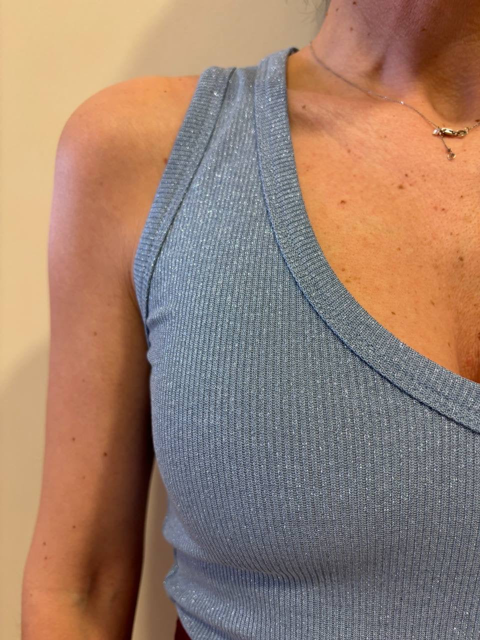 KONTATTO - Canotta in lurex a costine con scollo a V - più colori