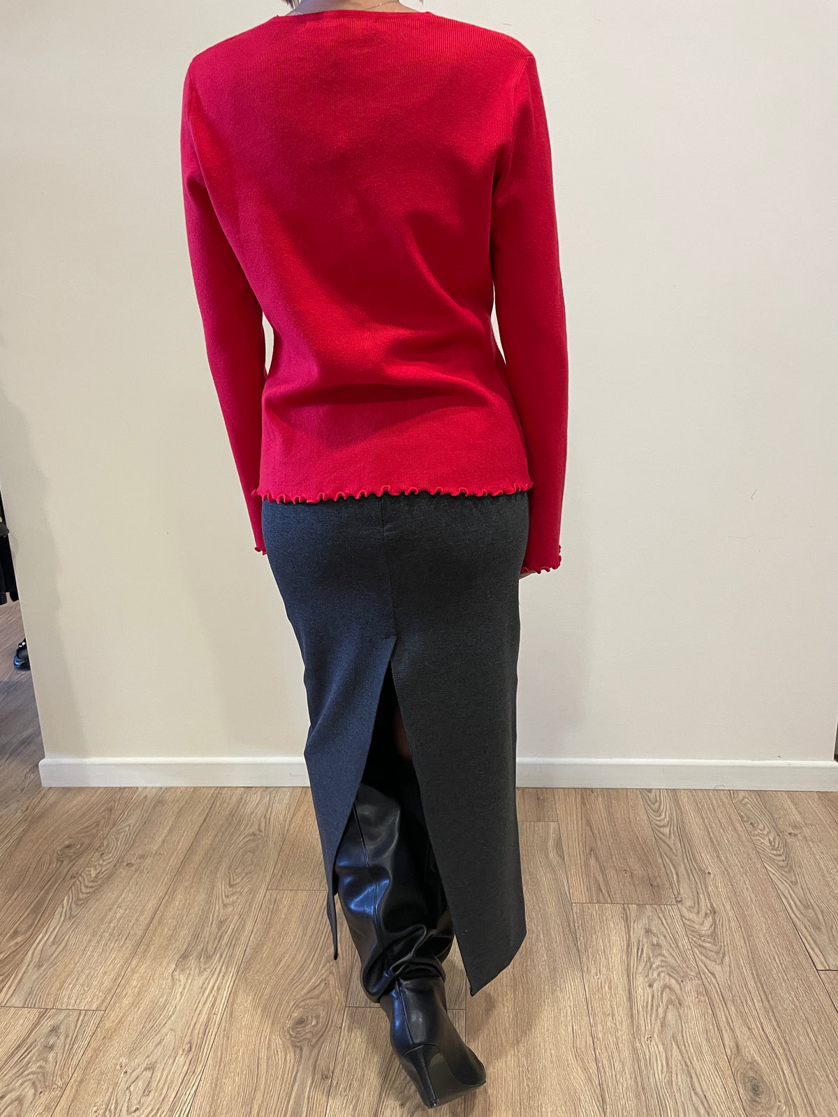 HAVEONE - Maglia in misto viscosa con scollo a V e bottoncini finti color rosso