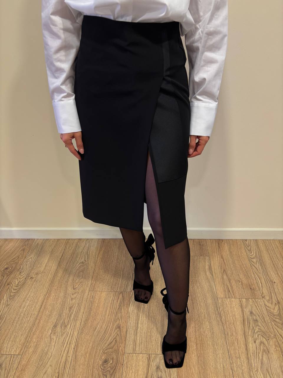 VICOLO - Gonna a matita con spacco laterale stile Prada color nero