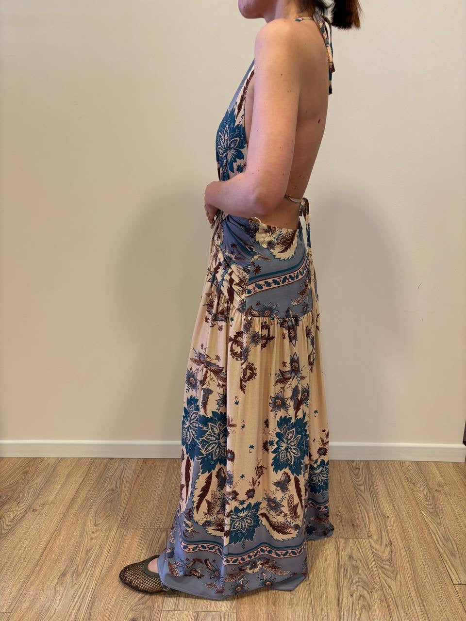 KONTATTO - Abito lungo beige in fantasia con laccetti in lino e viscosa
