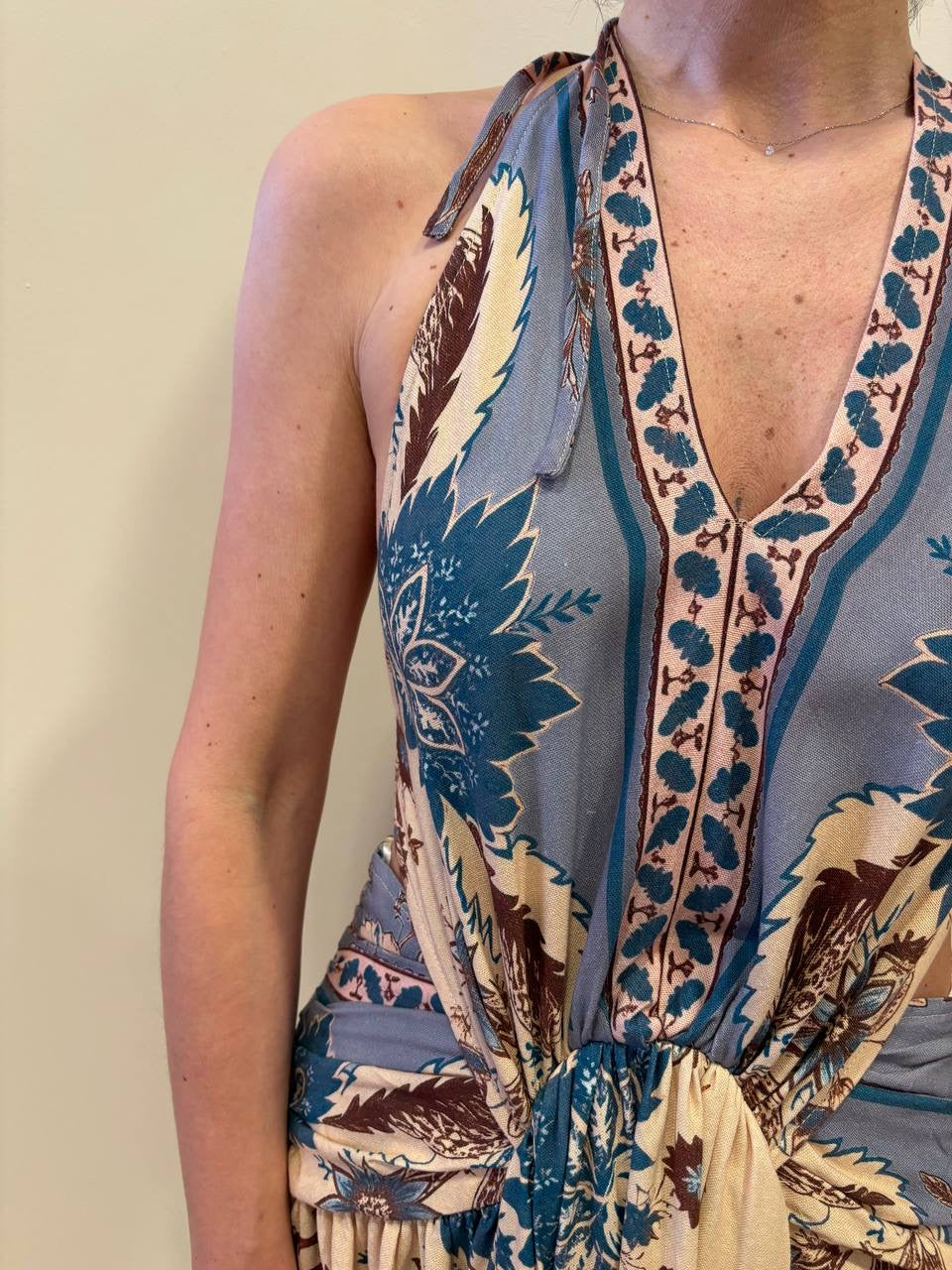 KONTATTO - Abito lungo beige in fantasia con laccetti in lino e viscosa