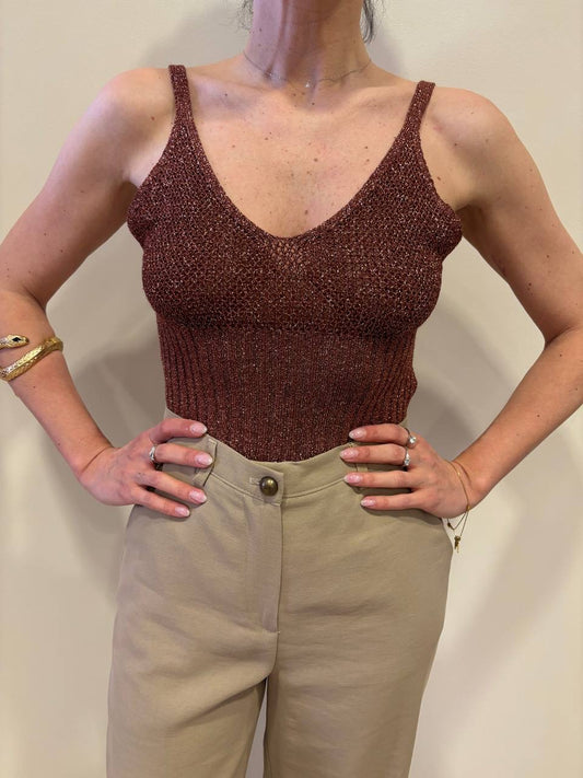 KAOS - Top in lurex color ruggine con scollo a V ampio