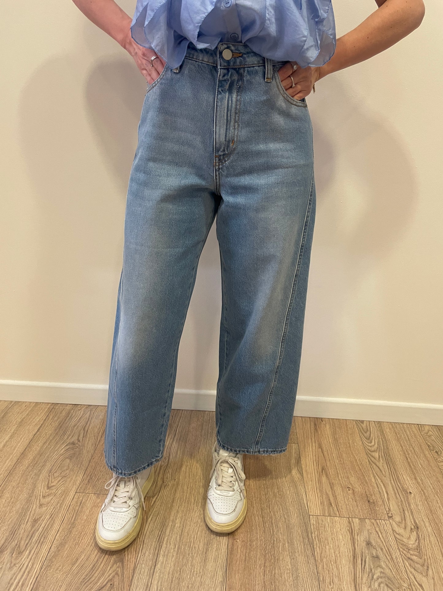 VICOLO - Jeans Sveva in denim baggy fit cropped con cuciture