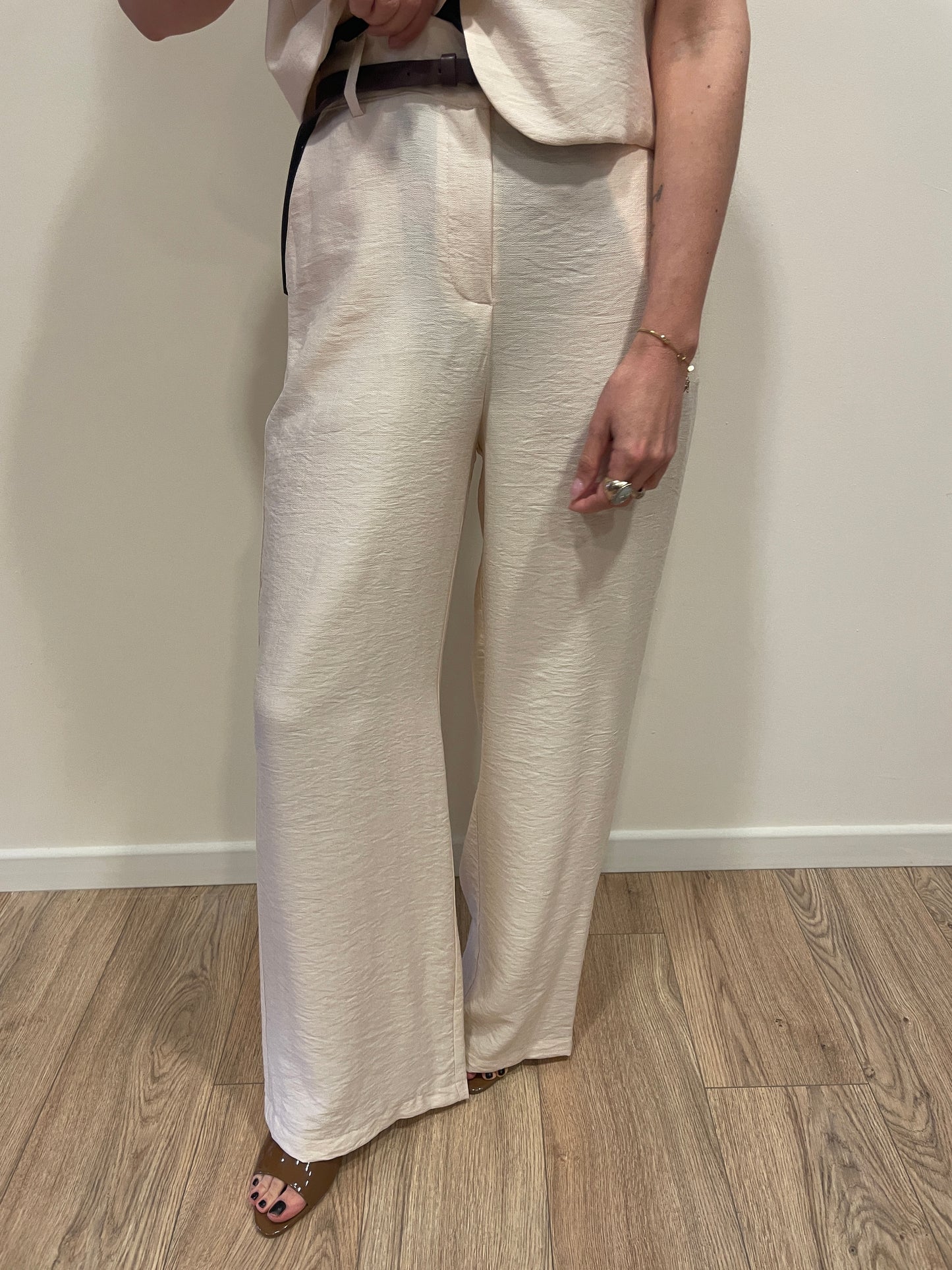 HAVEONE - Pantalone beige a palazzo dritto con cintura ed elastico