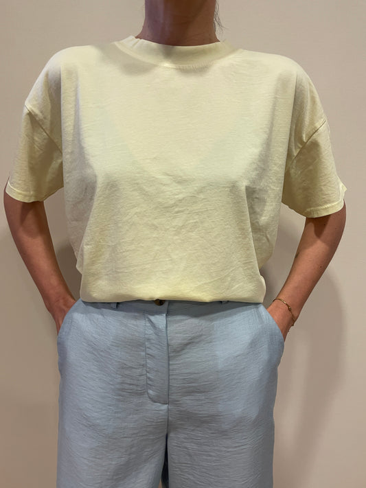 SUSY MIX - T-shirt a scatoletta in cotone a tinta unita - più colori