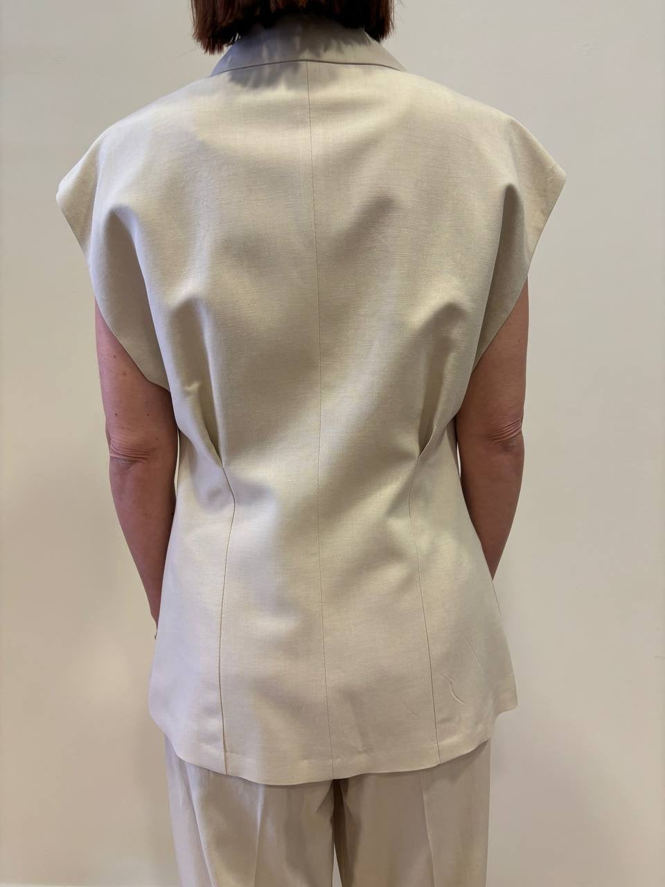 VICOLO - Gilet beige a un bottone con pinces in viscosa e lino