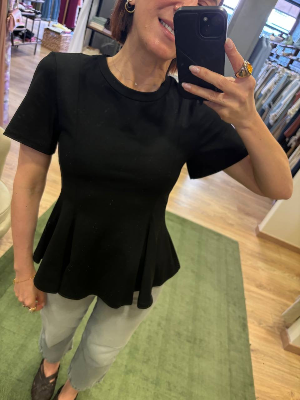 SUSY MIX - Maglia nera in cotone con pinces chiuse