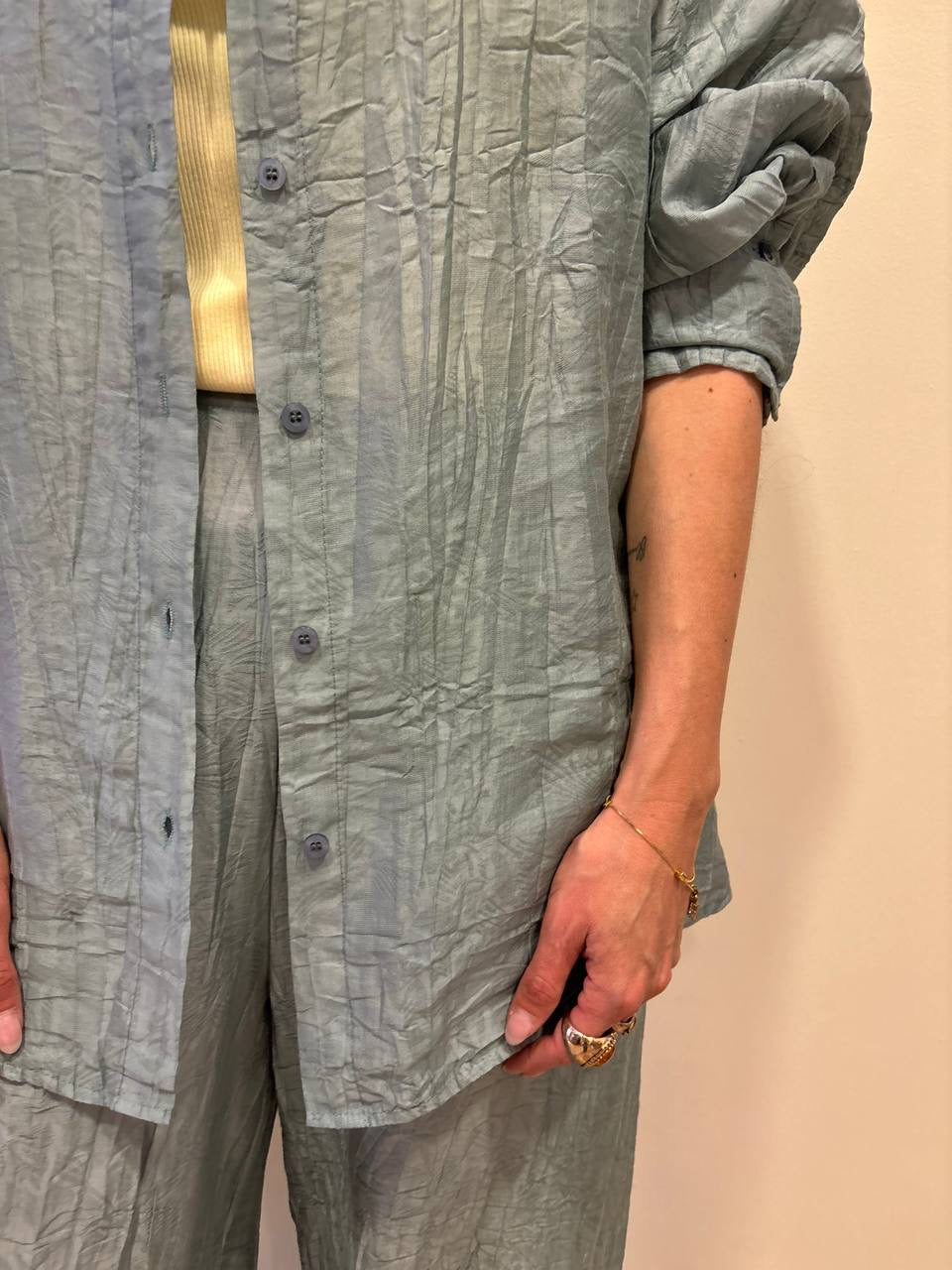 KONTATTO - Camicia over in misto tencel goffrata color polvere