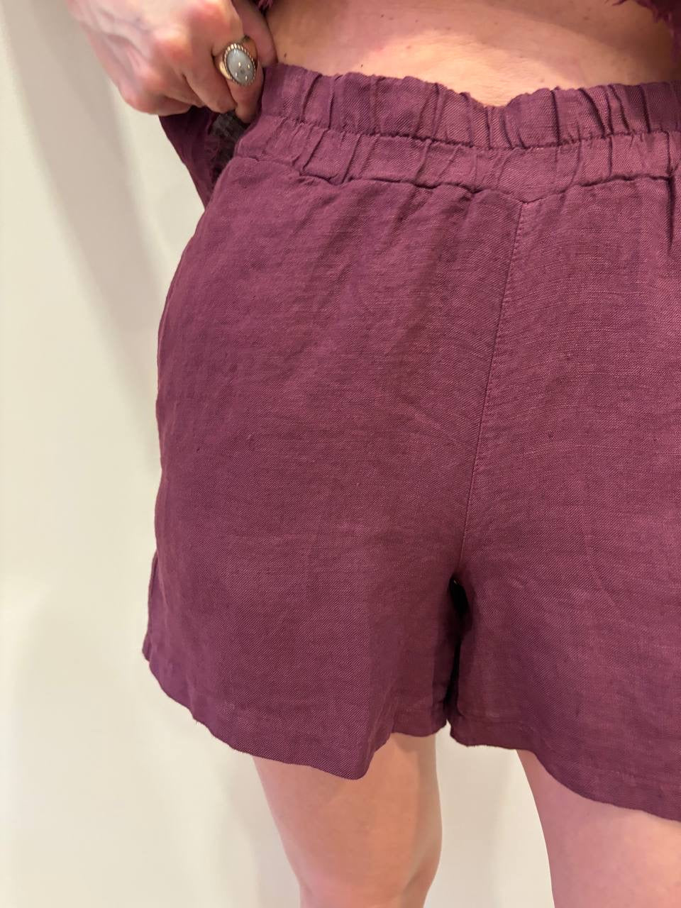 KAOS - Shorts in lino secco con elastico color india