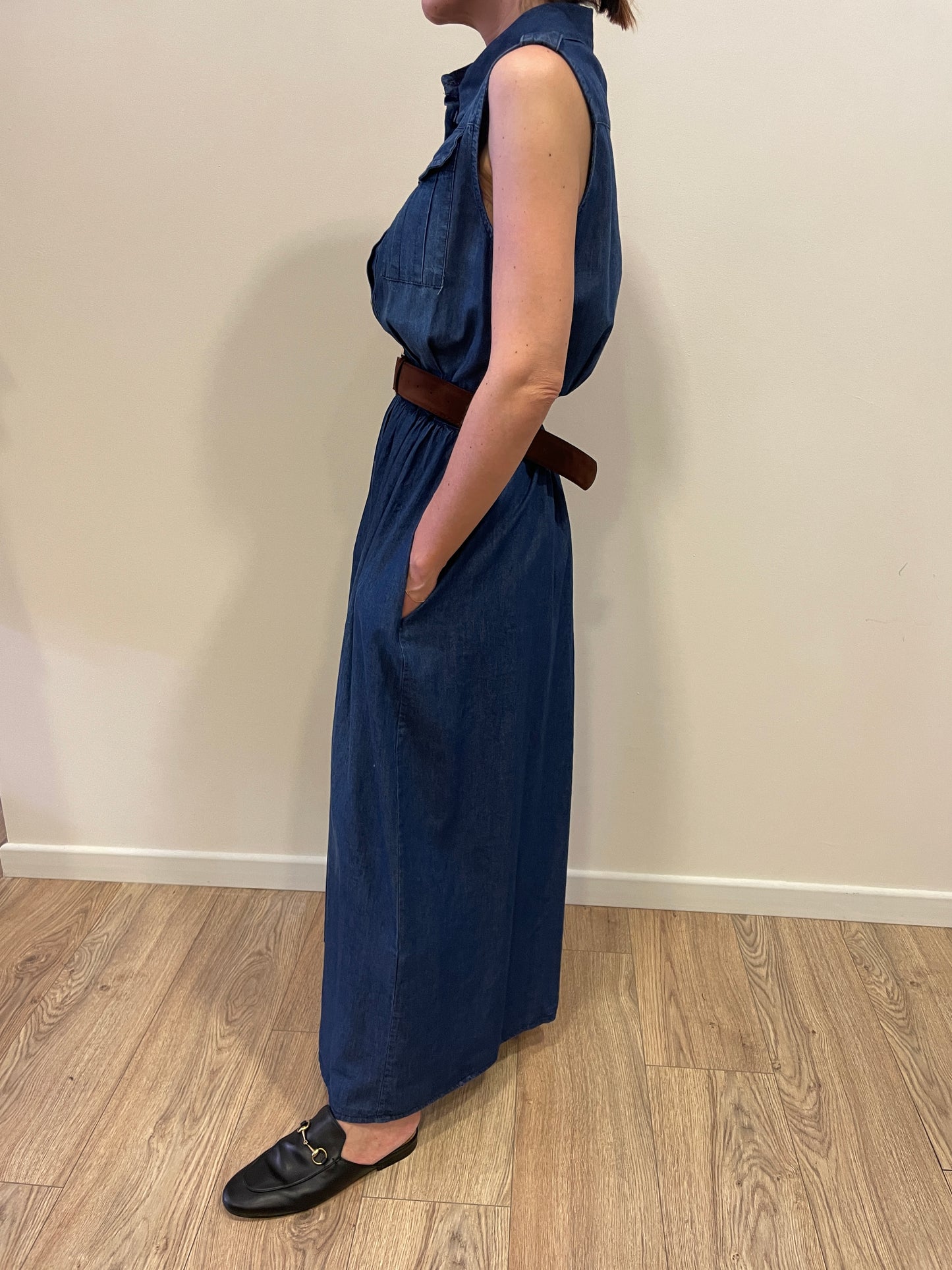SUSY MIX - Abito chemisier in cotone con bottoni e cintura tinta denim