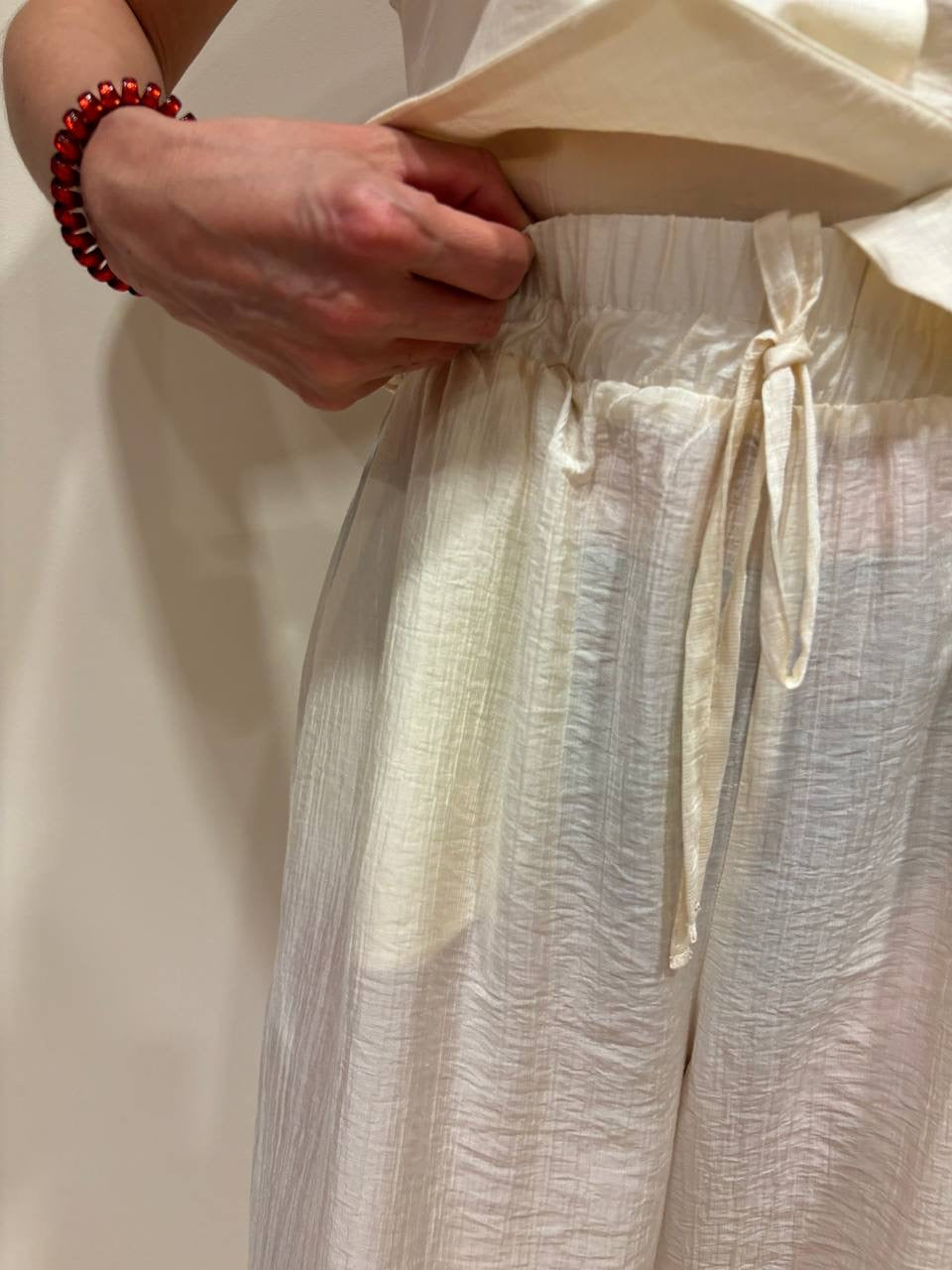 HAVEONE - Pantalone a palazzo dritto con elastico color burro