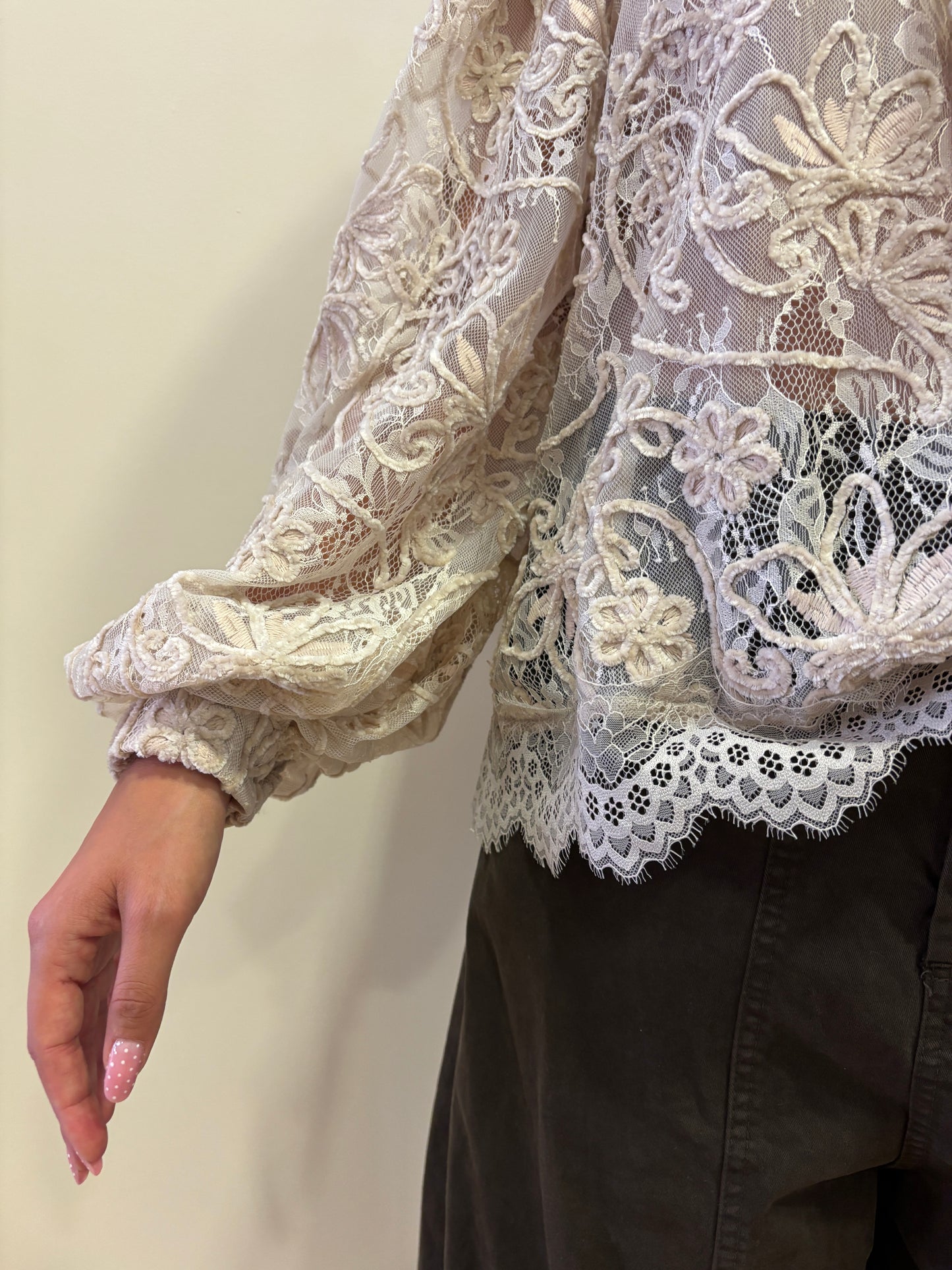 SOUVENIR - Camicia con inserti in velluto e pizzo color burro