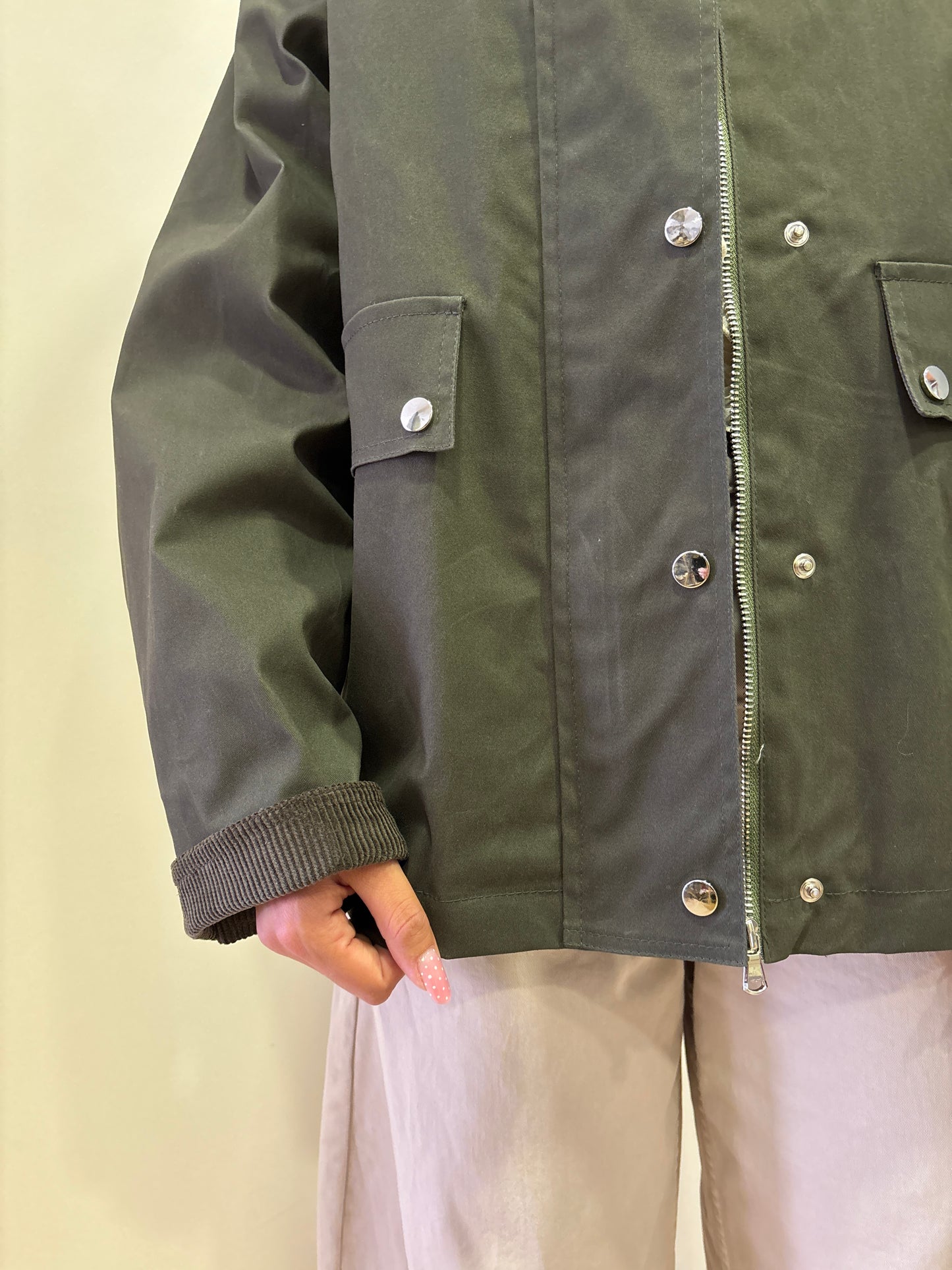 HAVEONE - Giacca cerata con bottoni e colletto millerighe in velluto verde militare