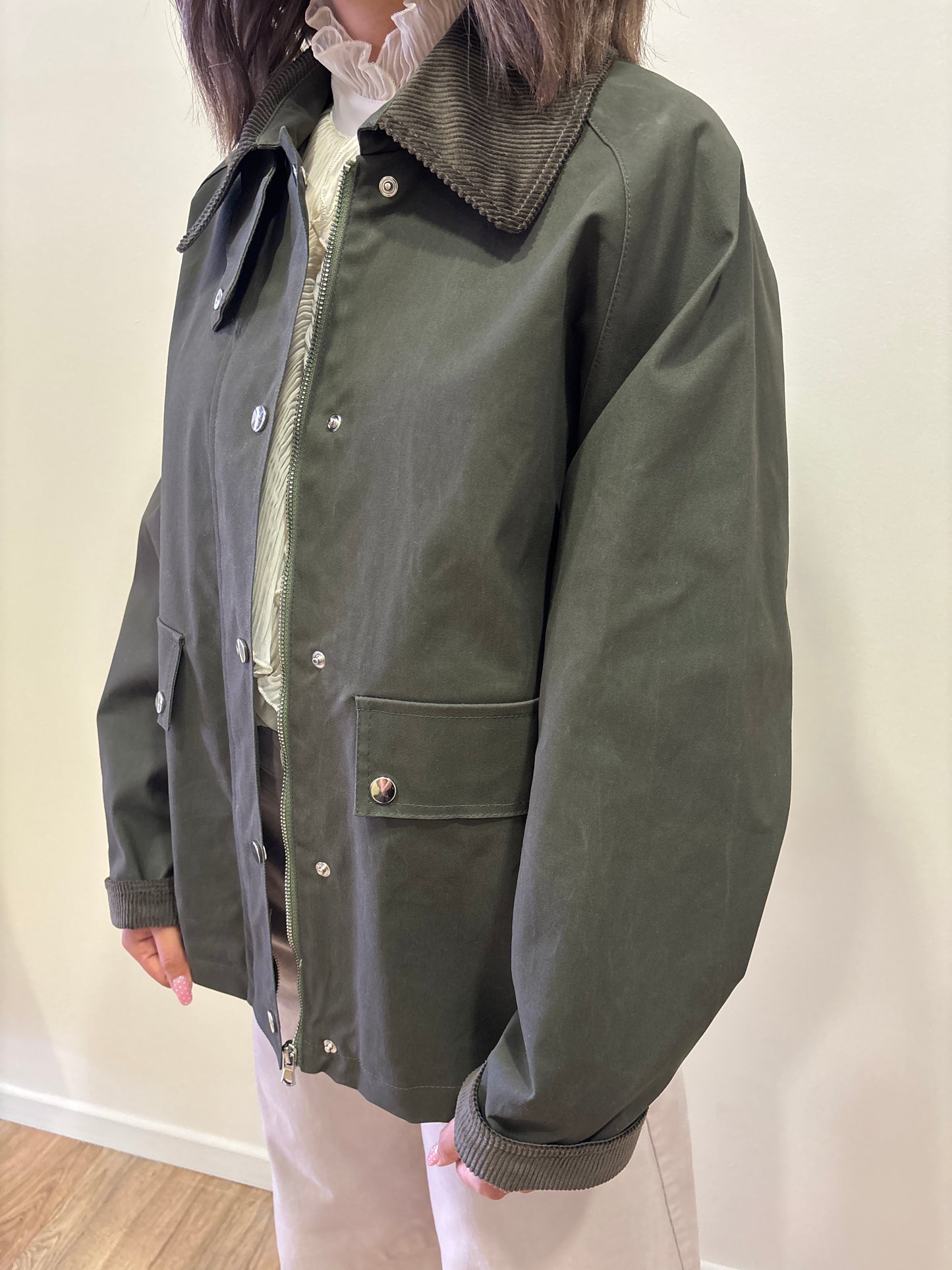 HAVEONE - Giacca cerata con bottoni e colletto millerighe in velluto verde militare
