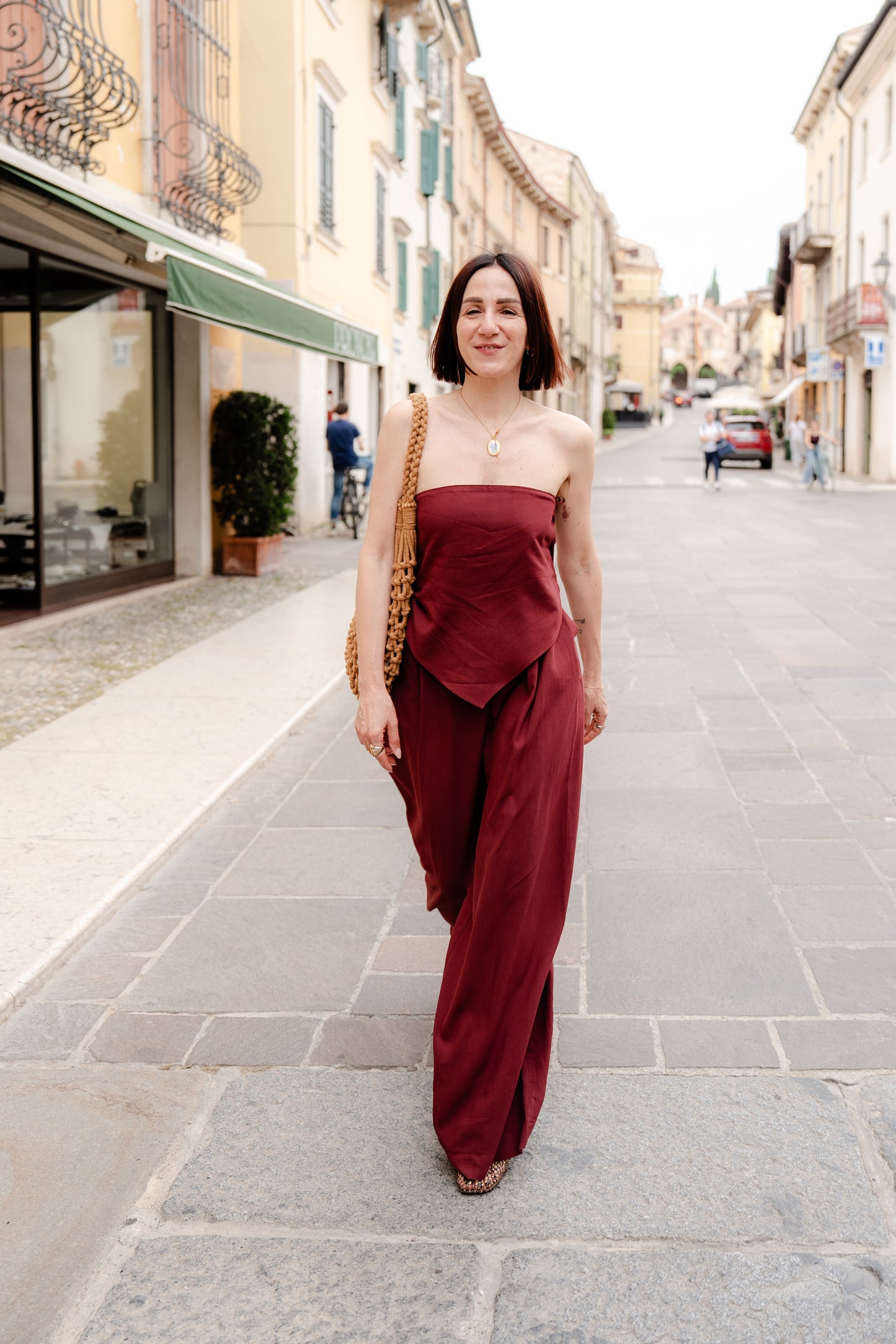 HAVEONE - Top a fazzoletto in viscosa e lino bordeaux